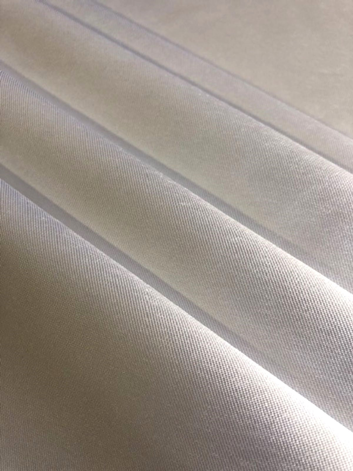 White Firm Handle Mikado – 145 cm Wide