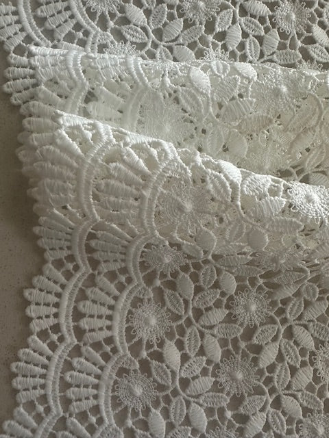 Ivory Guipure Lace with Scalloped Edge