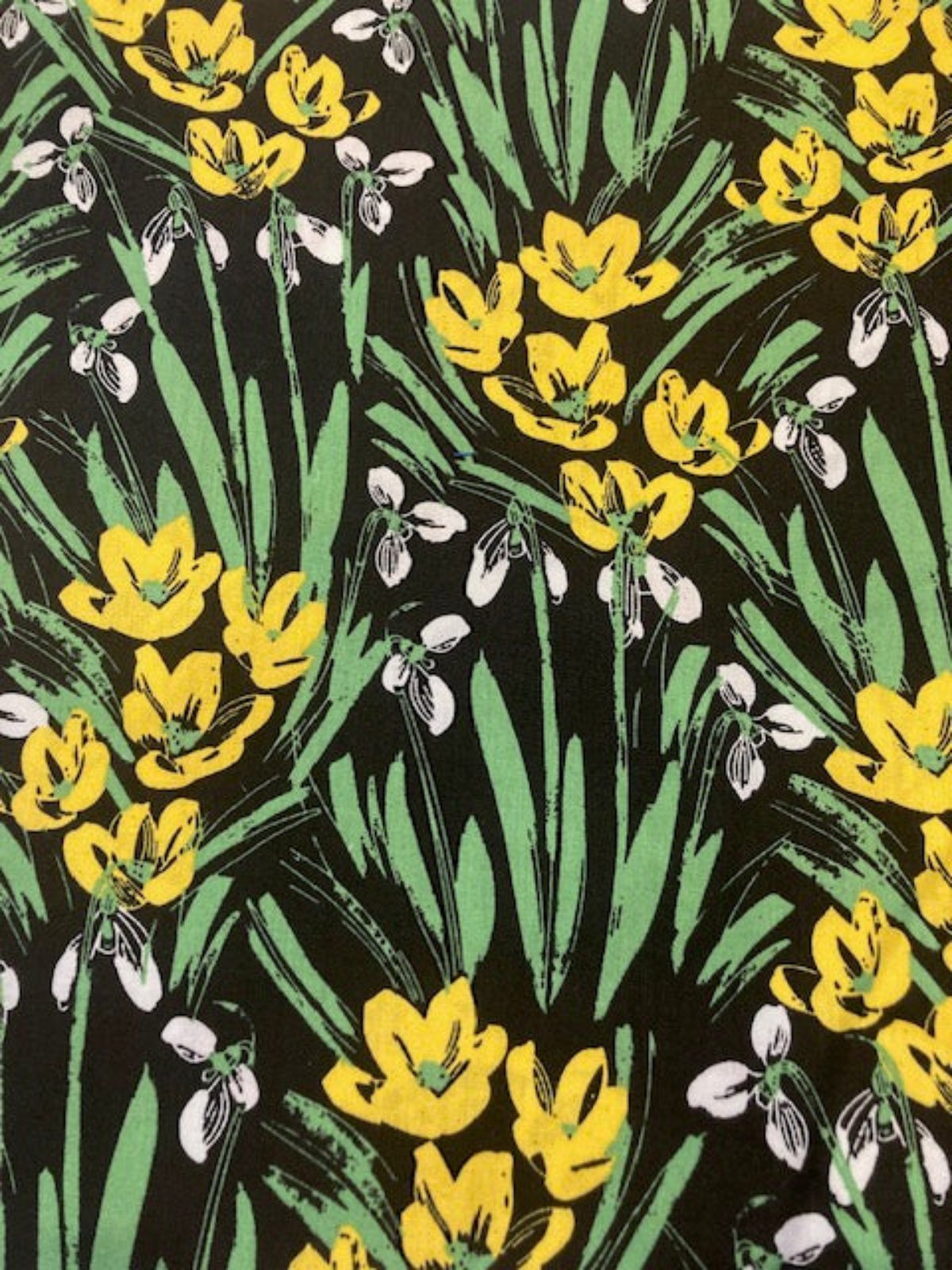 Yellow Buttercup & Green Leaf Floral Cotton Lawn – 100% Cotton, 145 cm Wide
