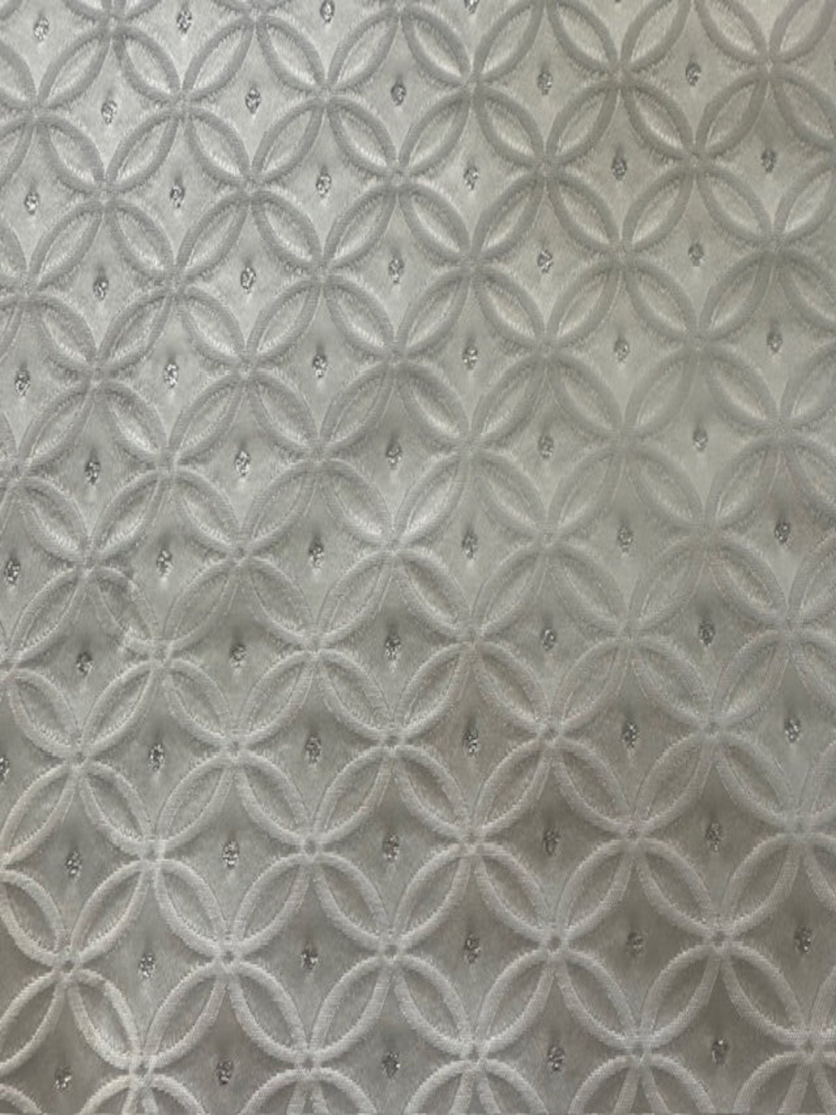 Ivory Overlapping Circle Jacquard with Silver Lurex Spot Detail Firm Handle