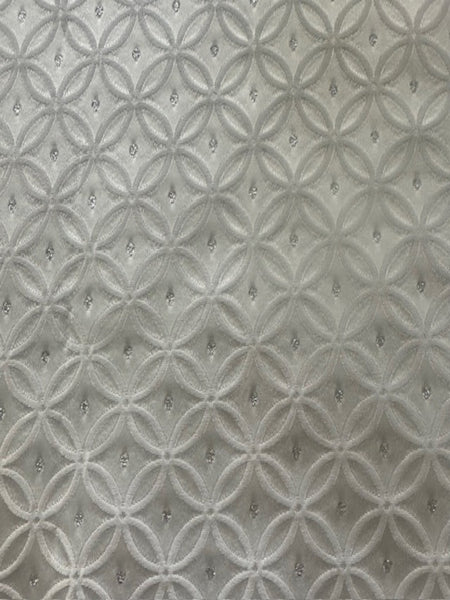 Ivory Overlapping Circle Jacquard with Silver Lurex Spot Detail Firm Handle