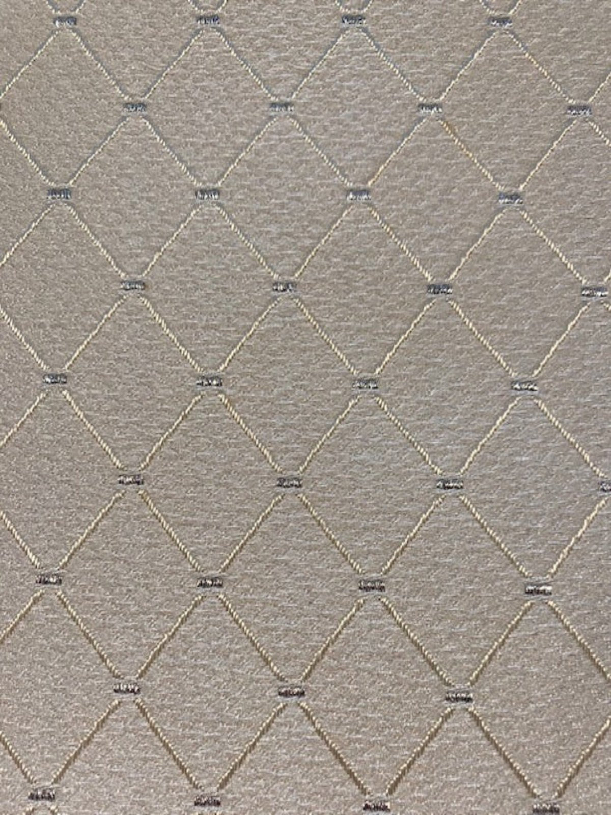 Ivory Diamond Jacquard with Silver Lurex Detail Firm Handle