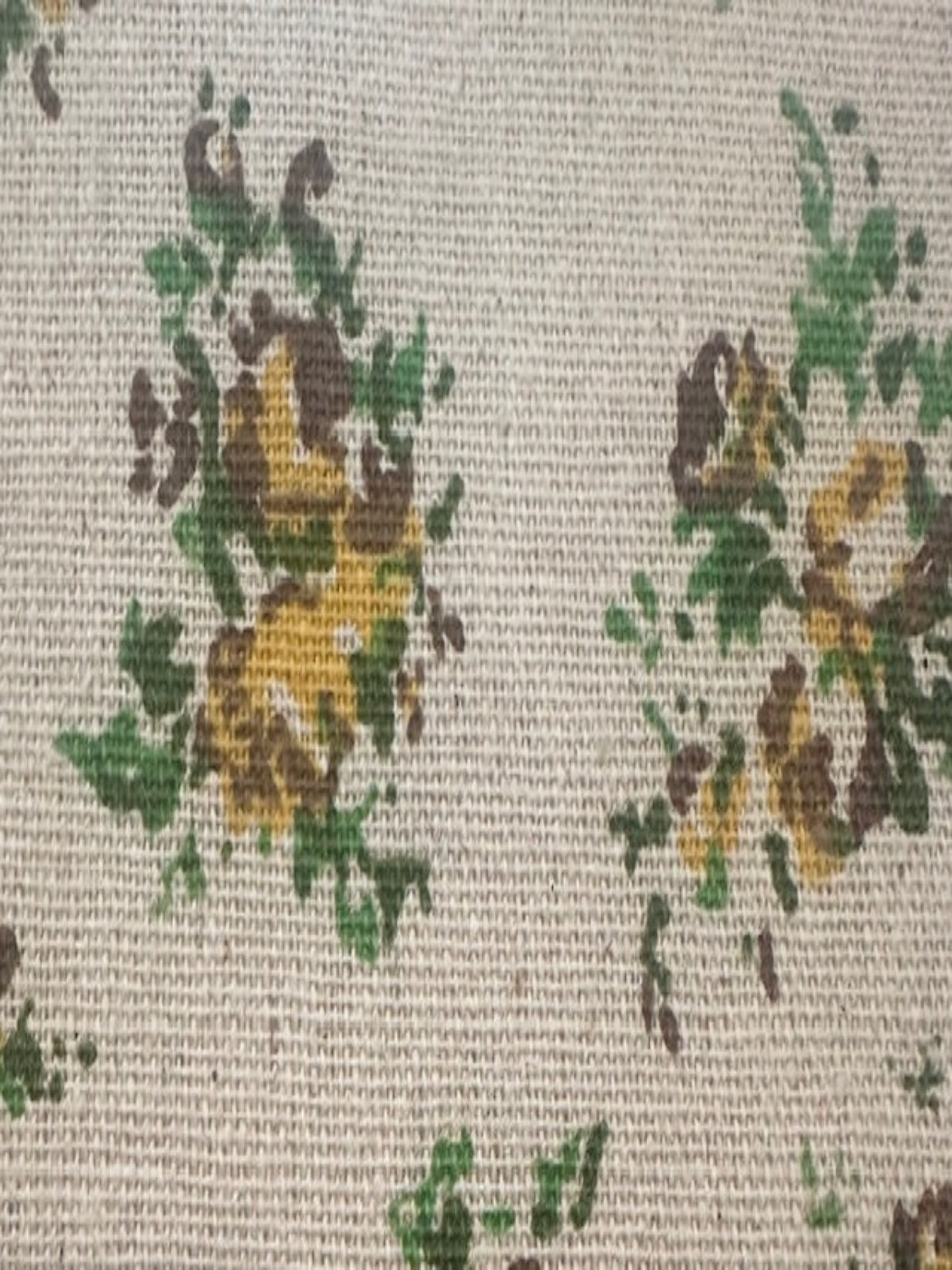 Green/Mustard Floral Bouquets on Natural Linen Feel