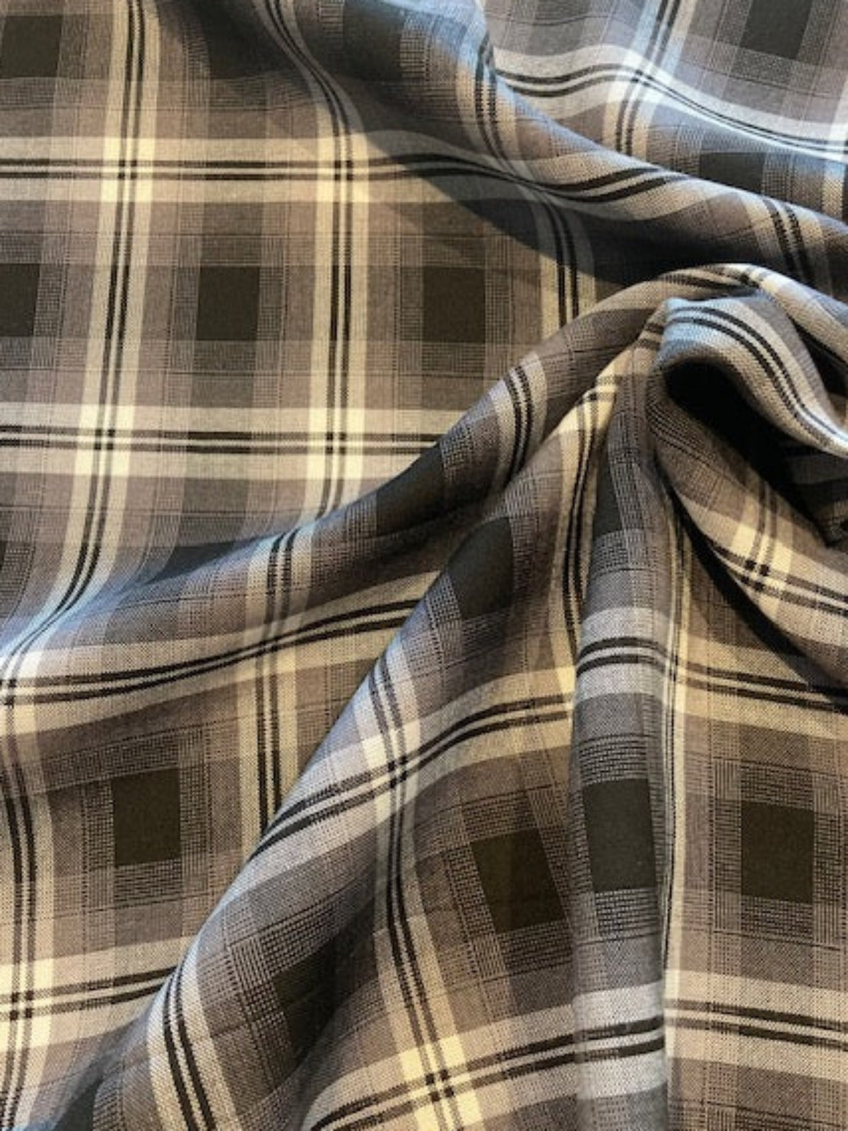 Black/Grey Shirting Weight Check