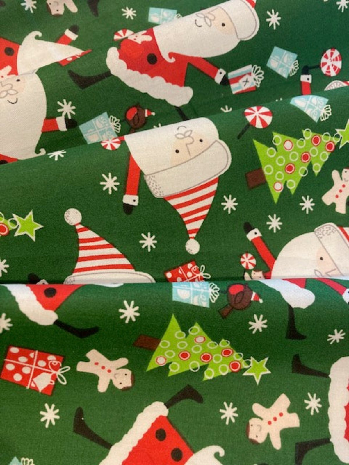 Santa Claus on Green Cotton Poplin – 155 cm Wide