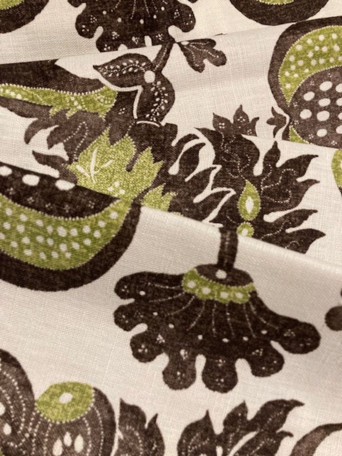 Lime/Brown Flowers & Fruits on Linen Mix "Sanderson - China Blue"