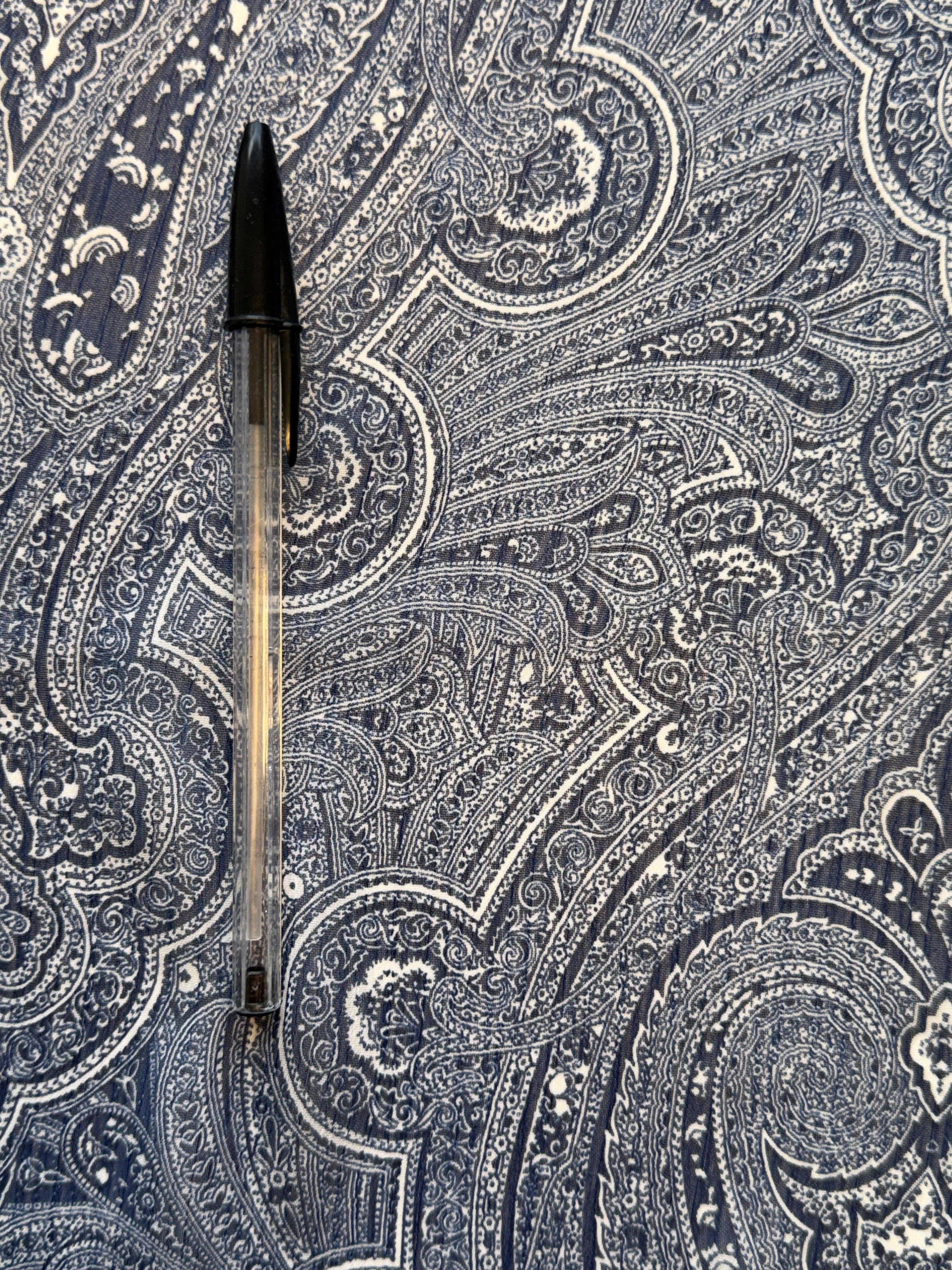 Blue & White Cotton Fabric – 140cm Wide, Elegant Classic Design