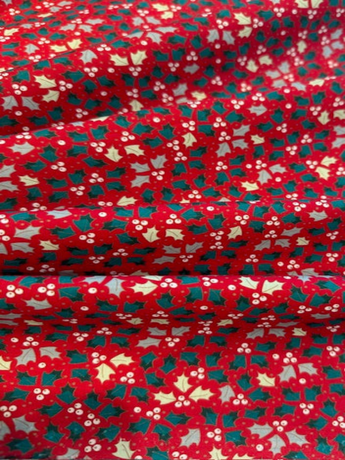 Christmas Mixed Green Small Hollies on Red Cotton&nbsp;