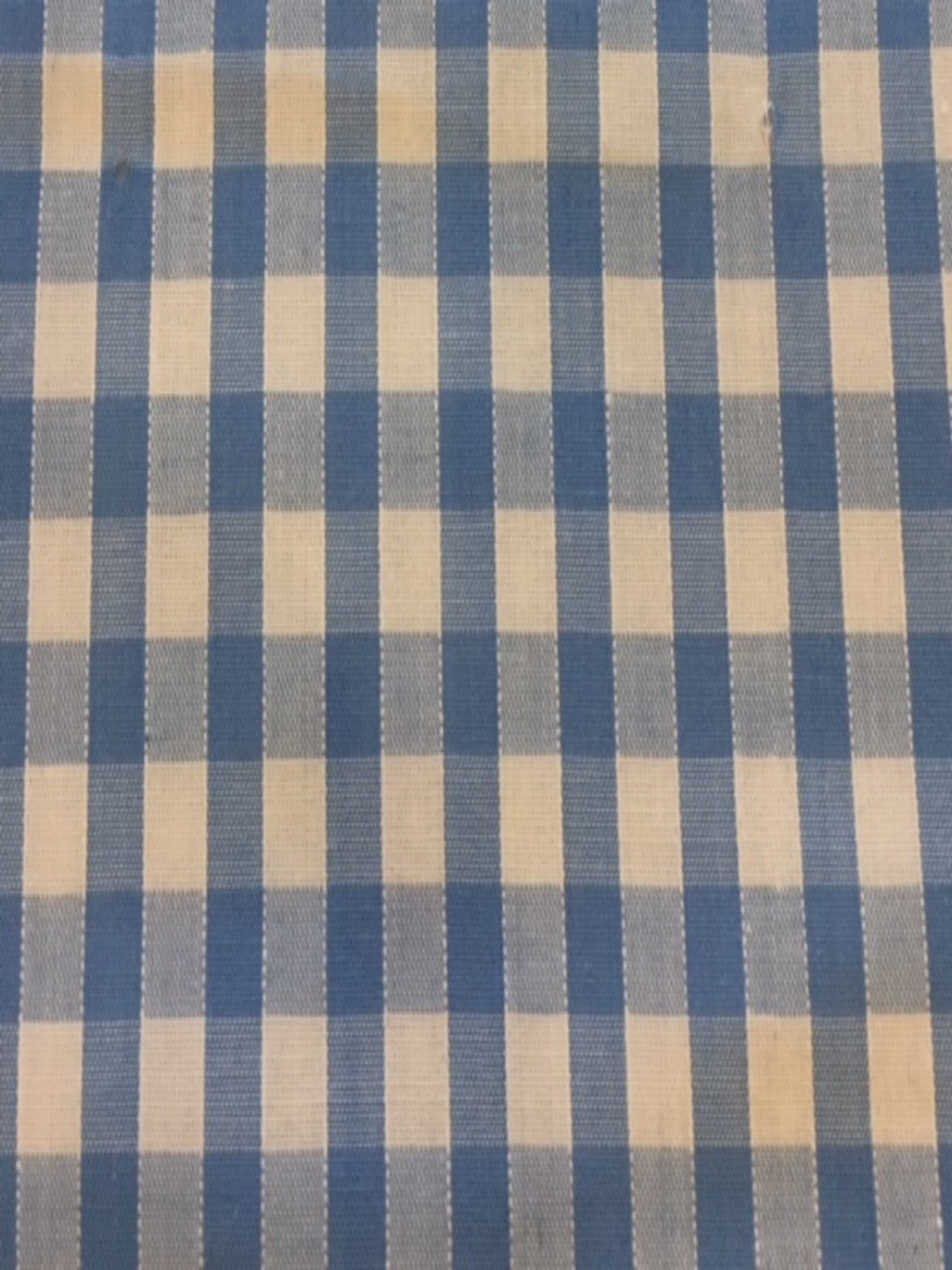 Light Blue 1/4" Gingham Check - Deadstock fabric on AmoThreads