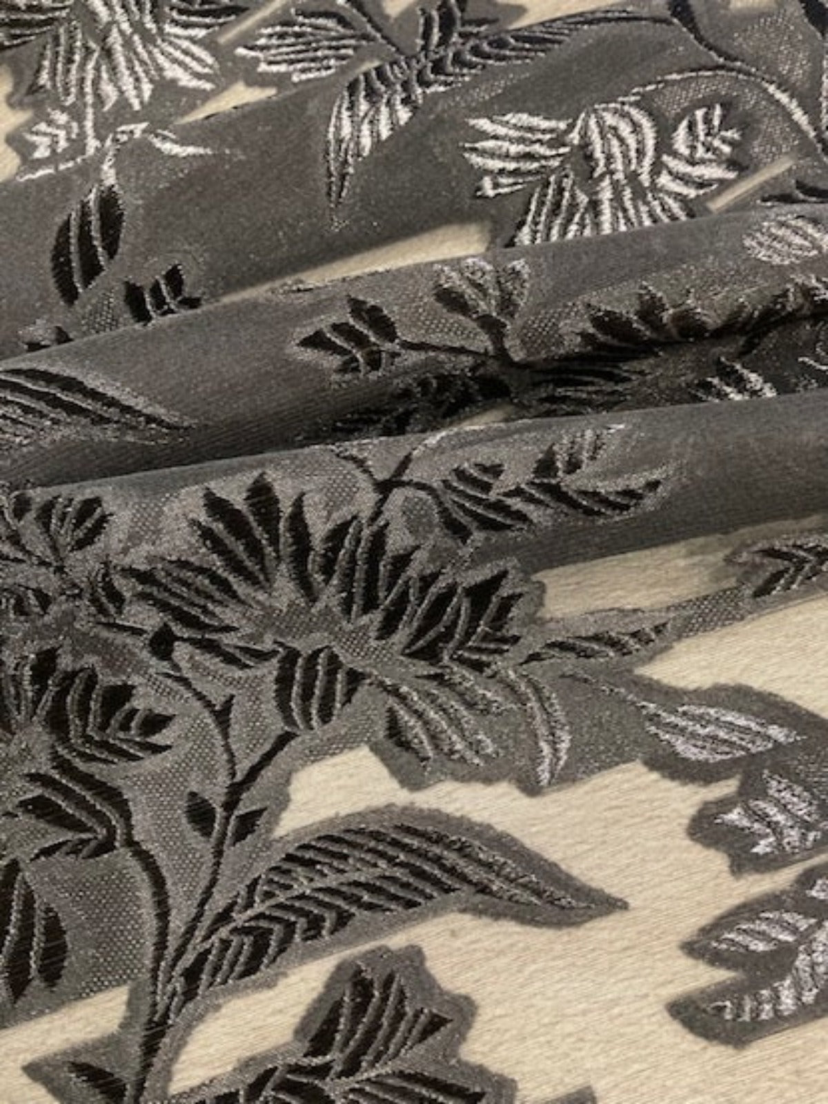 Black Trailing Flower Burn Out