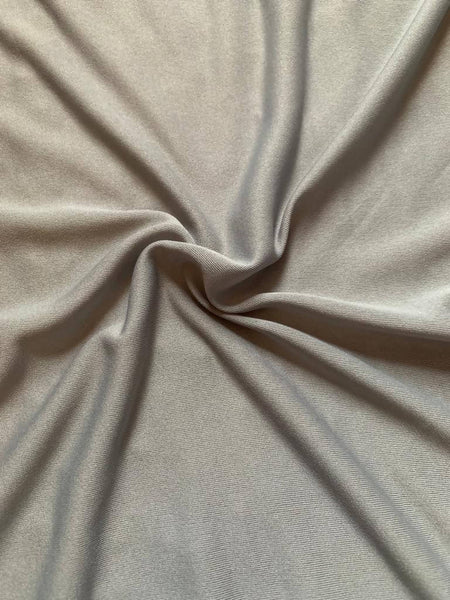 Silver Grey fine knit - Deadstock fabric on AmoThreads